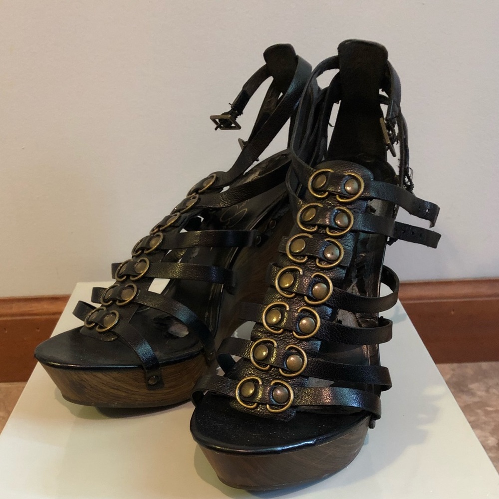 Jessica Simpson wedges